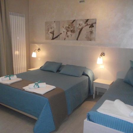 Mediterranea Sea House Montesilvano Marina Pokoj fotografie
